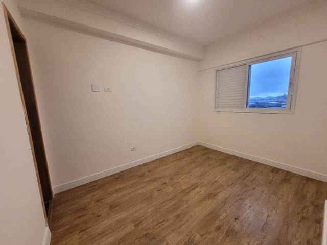 Apartamento para Venda em Santos - 4