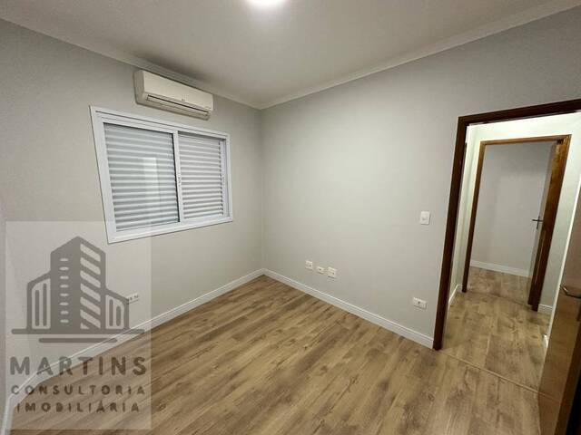 #32 - Casa para Venda em Santos - SP - 3