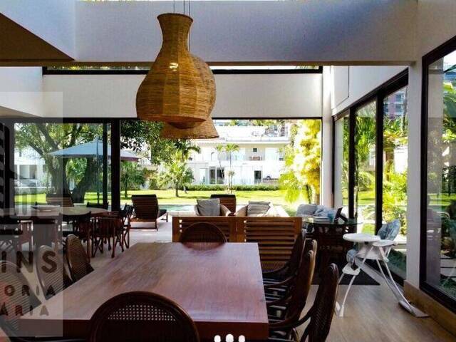 #40 - Casa para Venda em Bertioga - SP