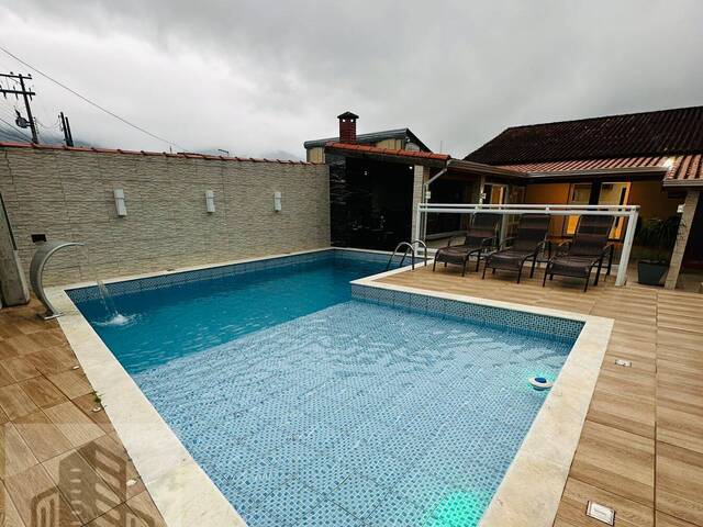 #126 - Casa para Venda em Peruíbe - SP - 2