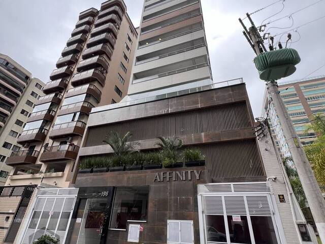 #153 - Apartamento para Venda em Praia Grande - SP