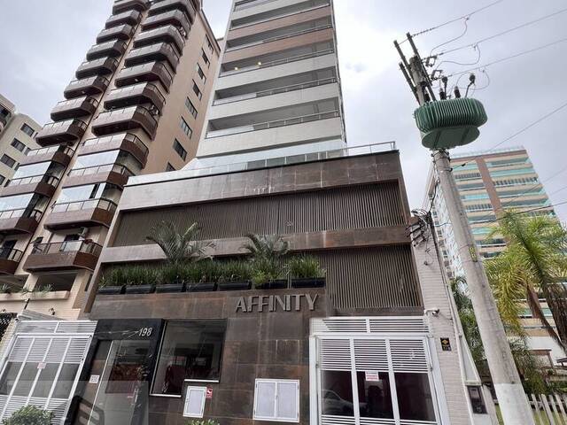 #153 - Apartamento para Venda em Praia Grande - SP